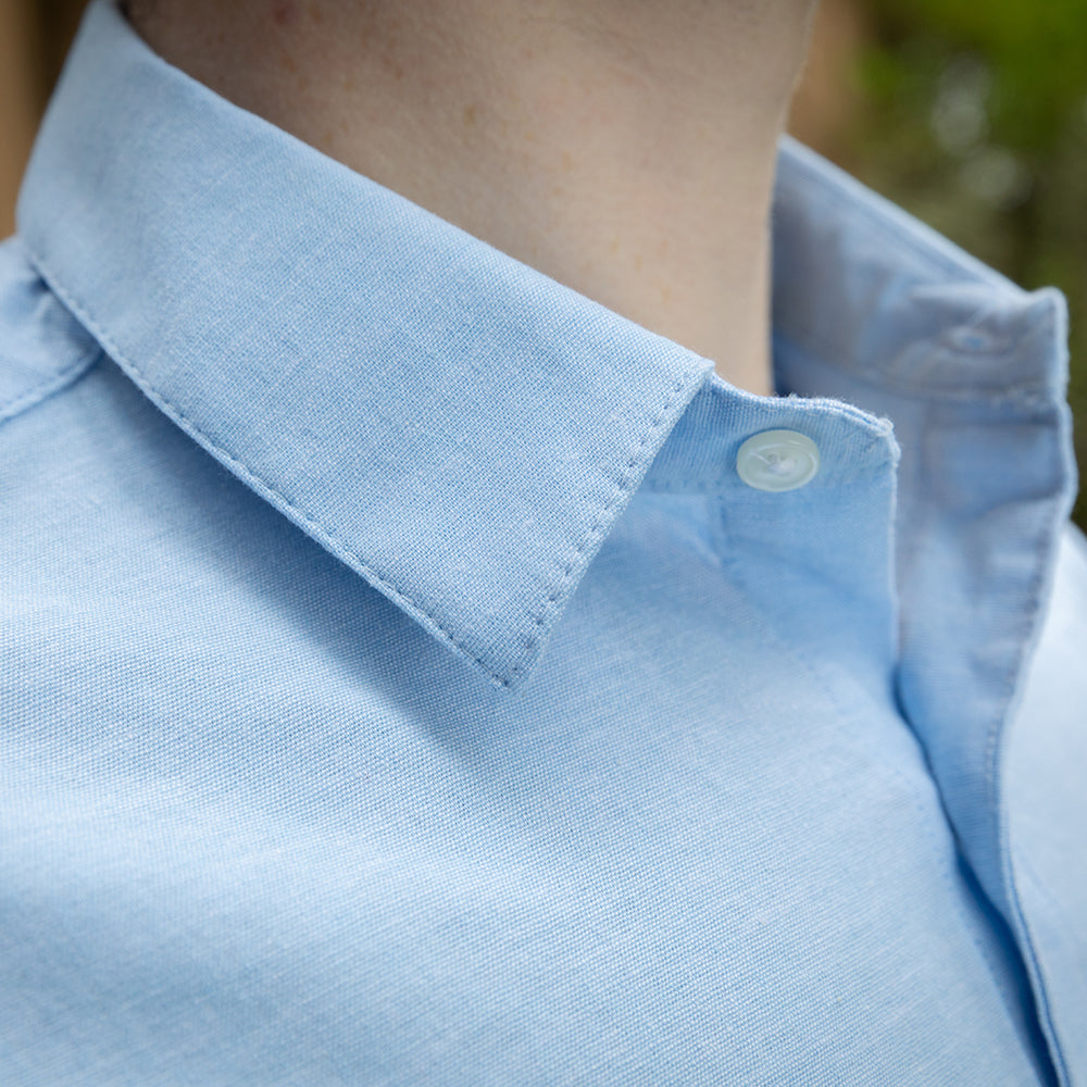 CHAMBERS Short Sleeve Shirt in Light Chambray Blue