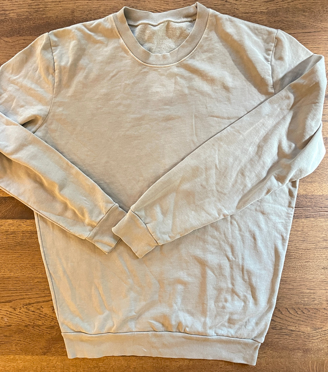 Sample Sale B6: Stone Lightweight Crewneck Sweatshirt Size MEDIUM