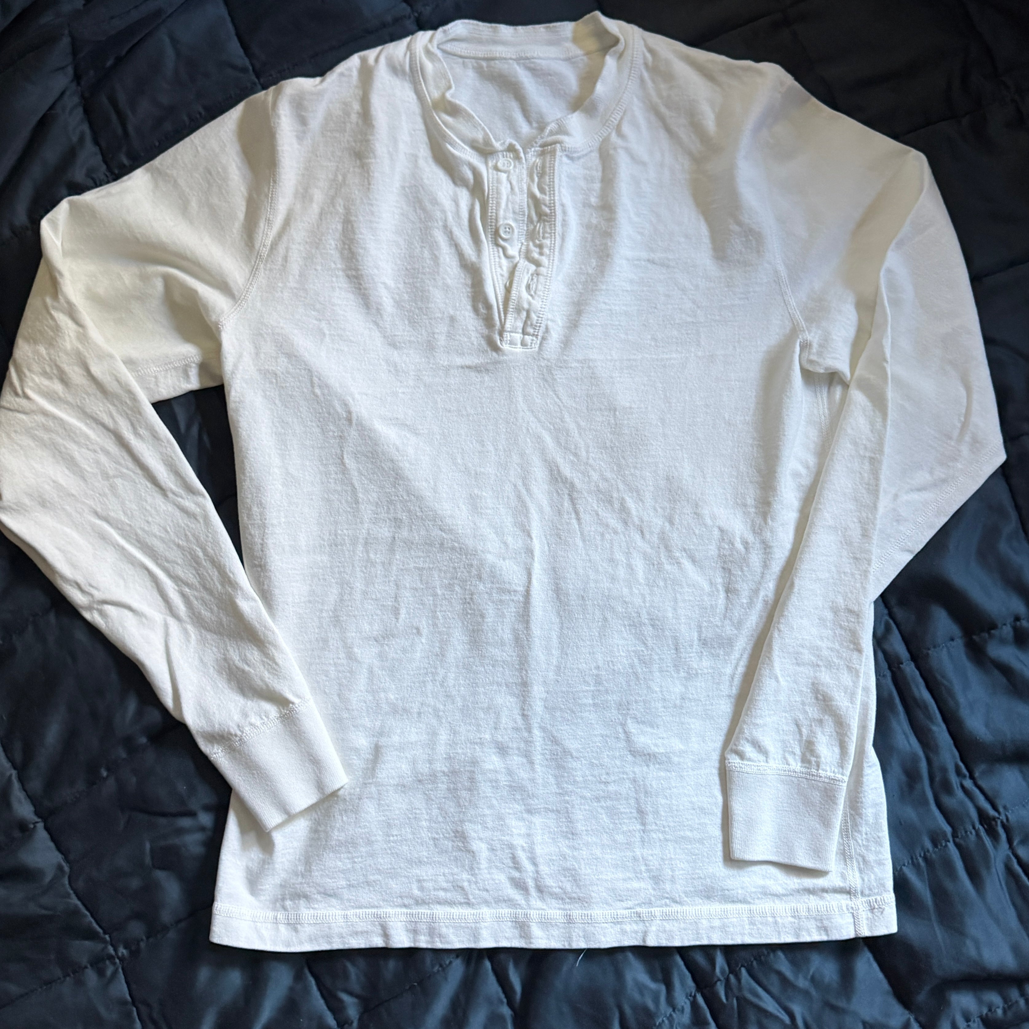 Sample Sale P8 : White Heavy Cotton Henley Long Sleeve Size SMALL
