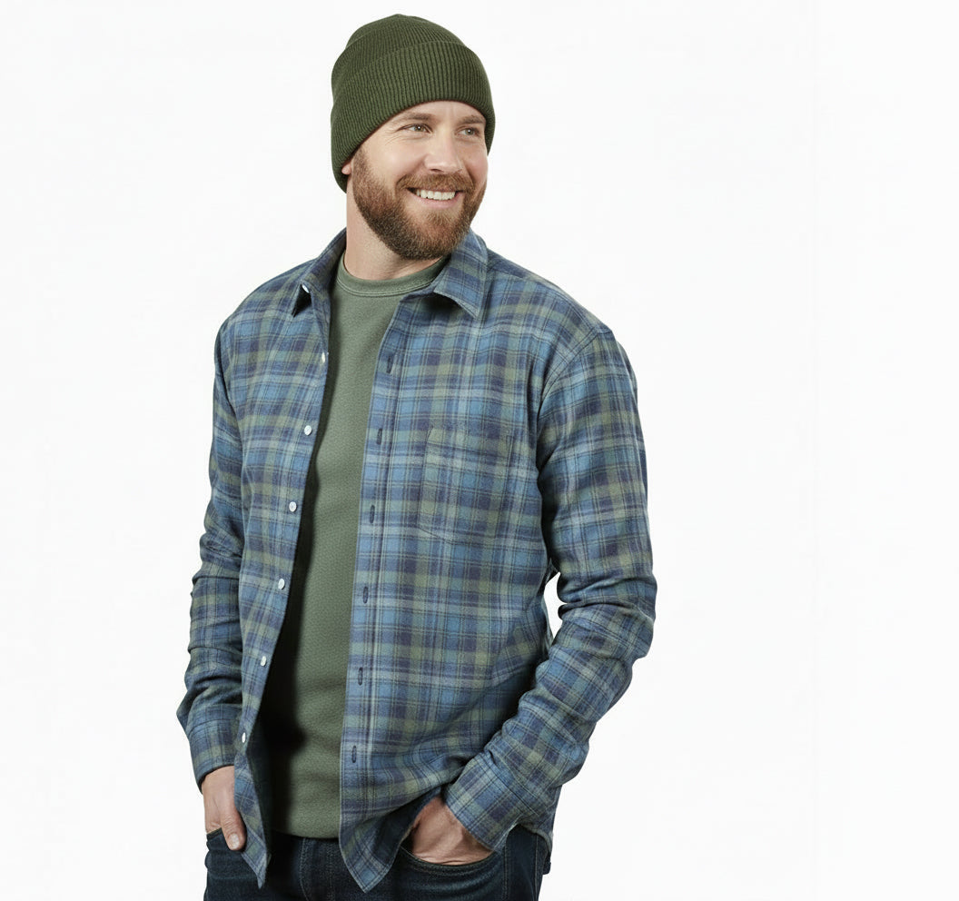 GIFT SET in Blue &amp; Green: Flannel, Hat &amp; Socks