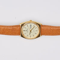 Vintage Gold Tone Waltham Day/Date Watch