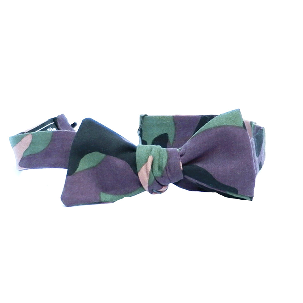 Green Camouflage Print Bow Tie